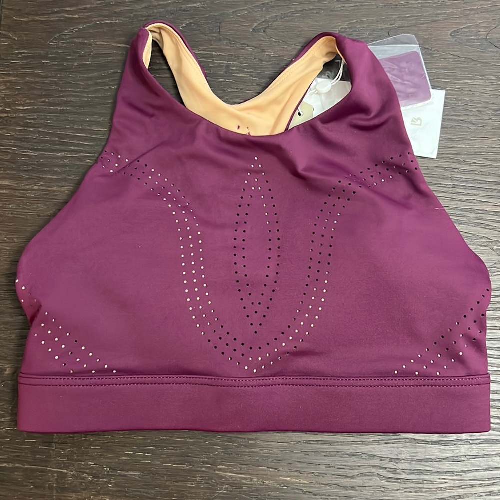 Buffbunny, plum sports bra